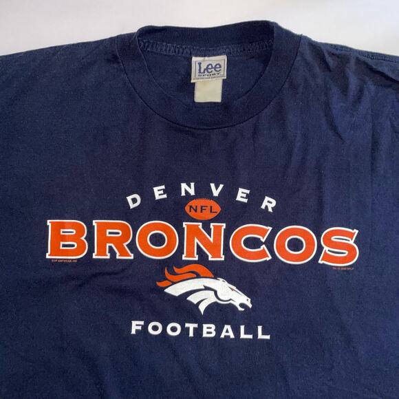 Vintage NFL Denver Broncos Football Team Logo Spellout Lee Sport T-shirt - Picture 3 of 5